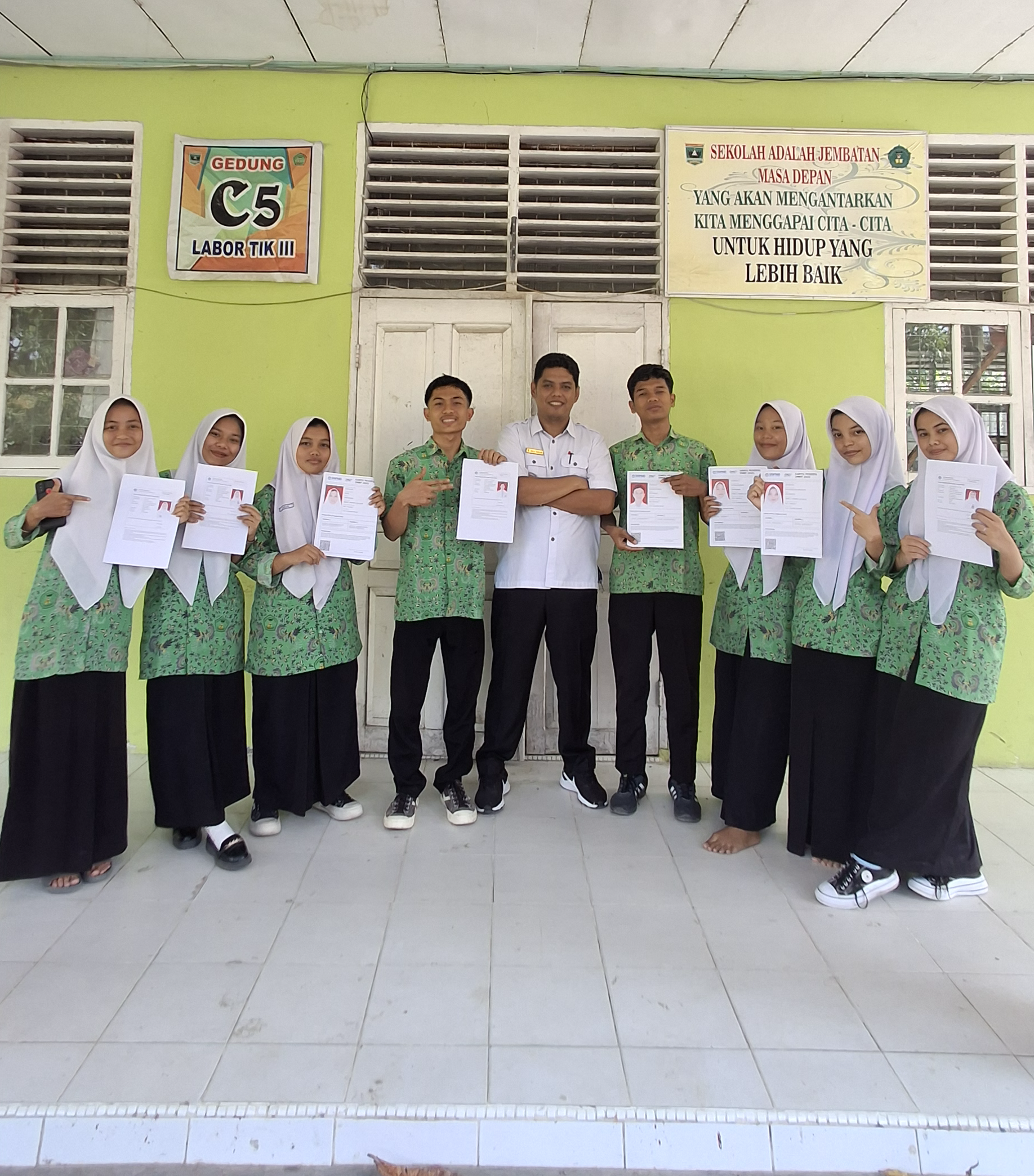 SMAN 1 Padang Gelugur Laksanakan Ujian Akhir Semester