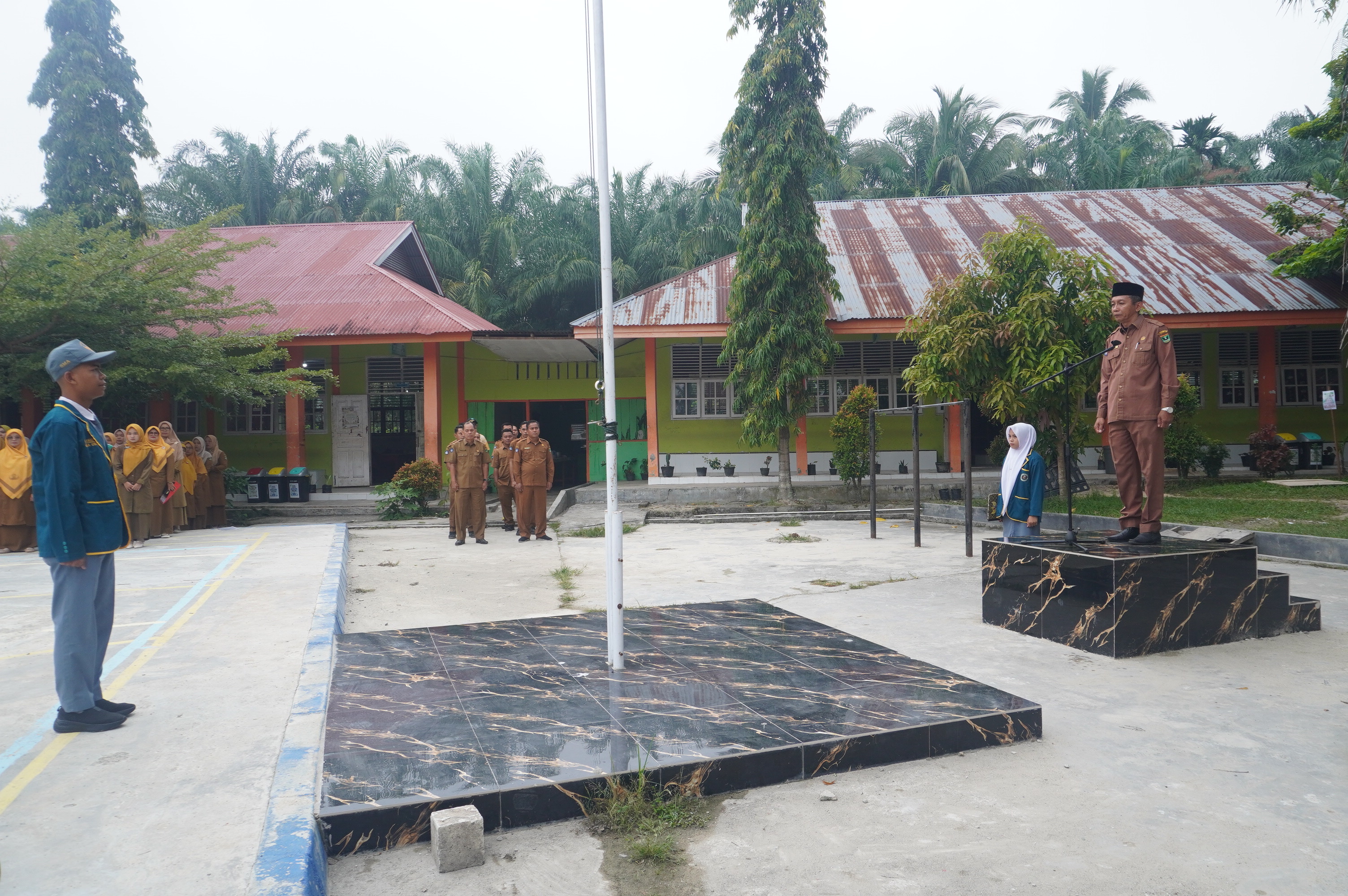 UPACARA BENDERA