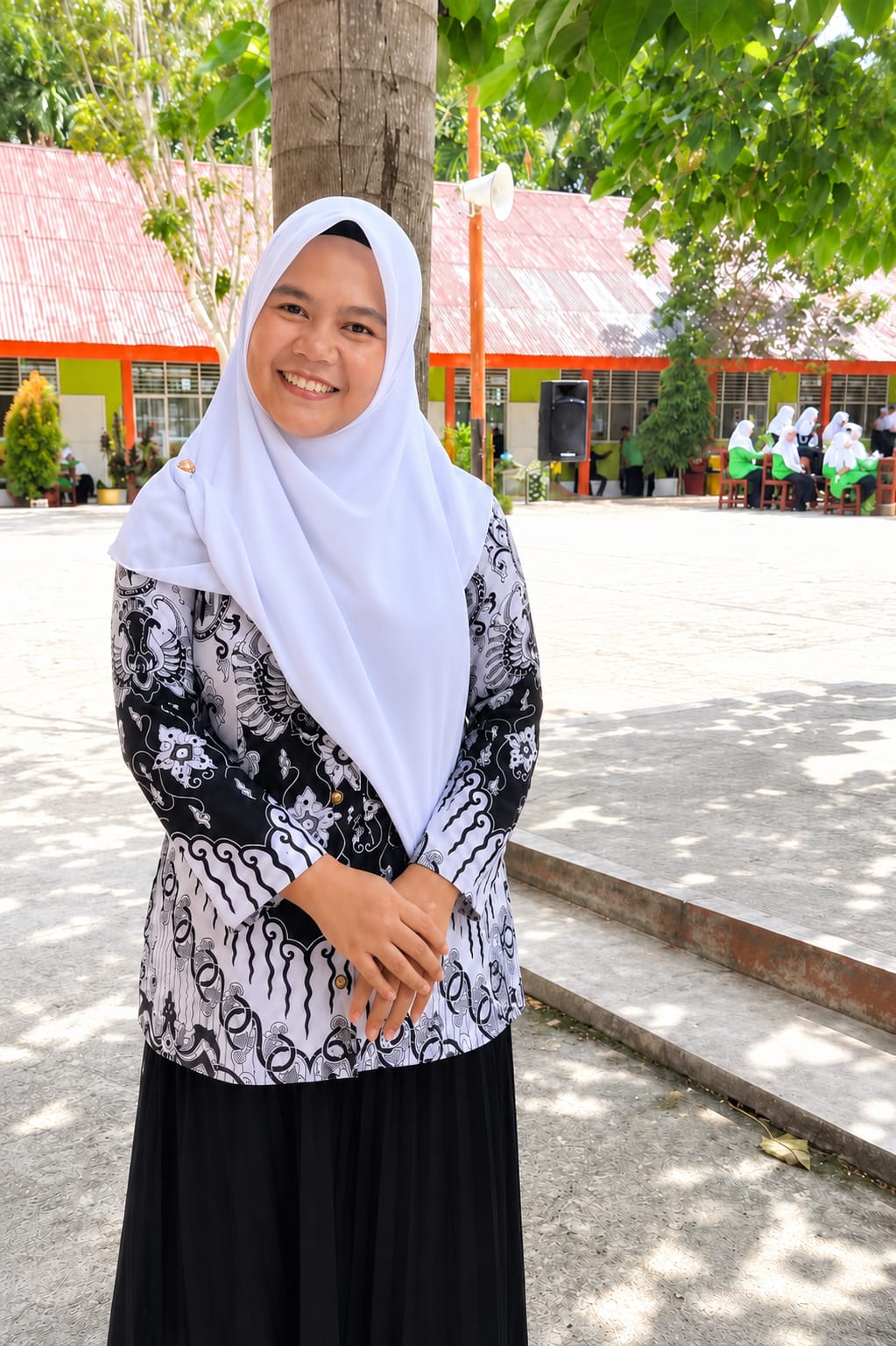 AMELIA OKTAVIA, S.Pd